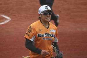 ビックカメラ高崎　上野由岐子 選手